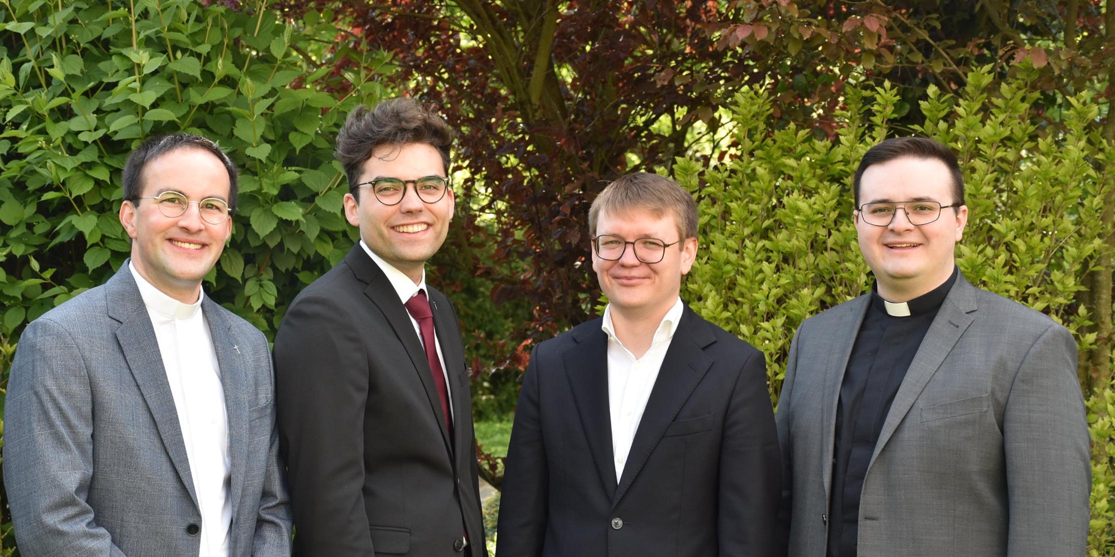 Jens Bauer, Christian Jager, Pascal Nicolas Klose (empfängt die Priesterweihe am 1. Oktober in Rom) und Adrian Sasmaz (vlnr.)