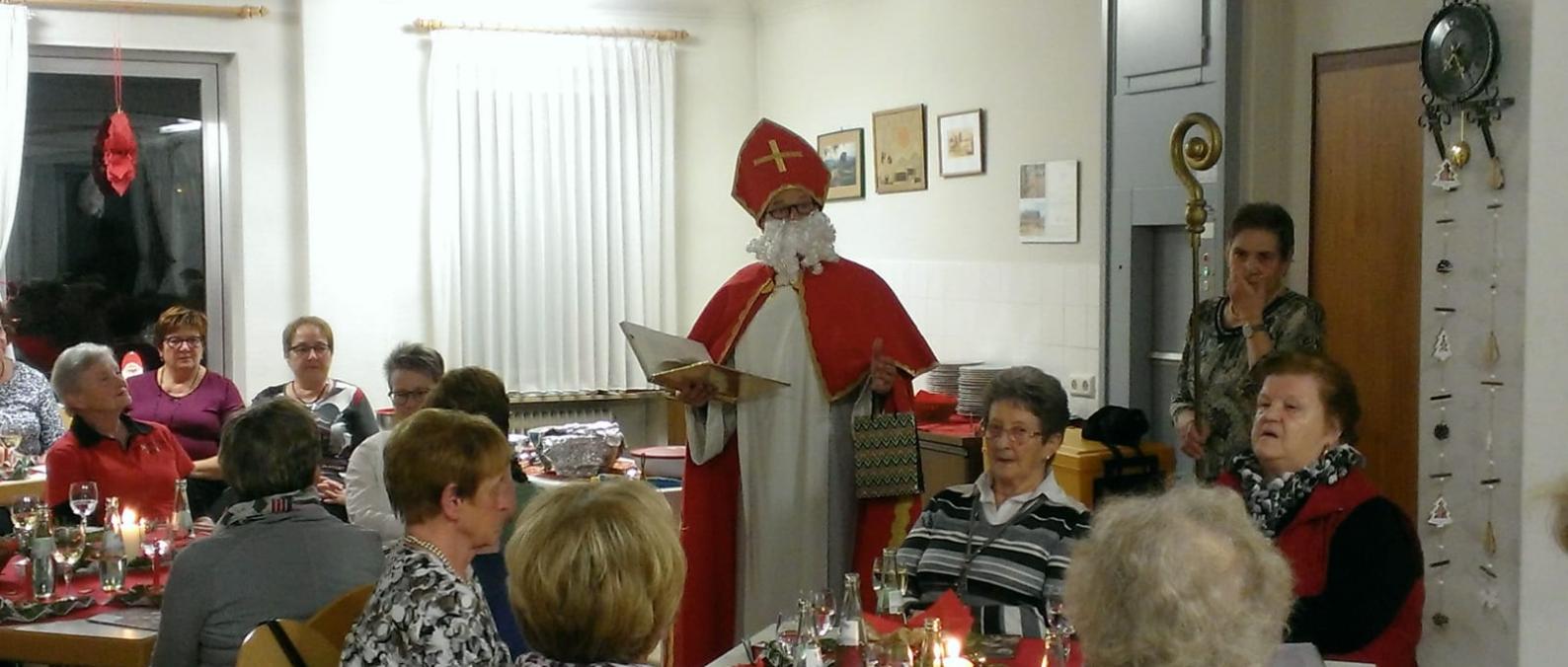 Adventsfeier im Haus der Begegnung