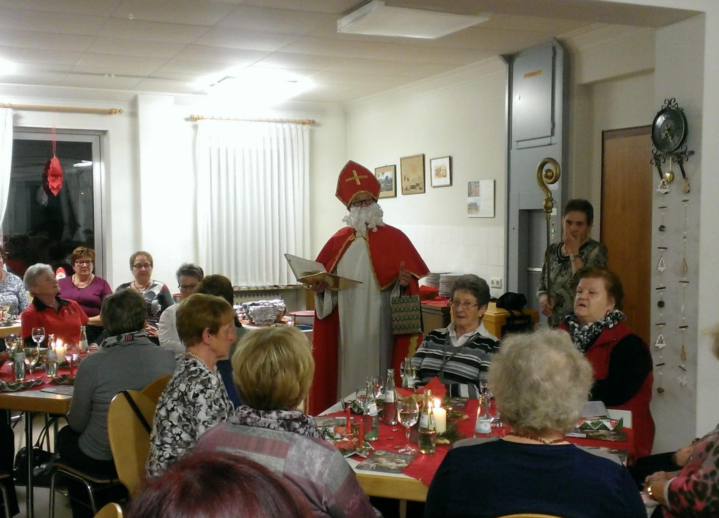 Adventsfeier im Haus der Begegnung