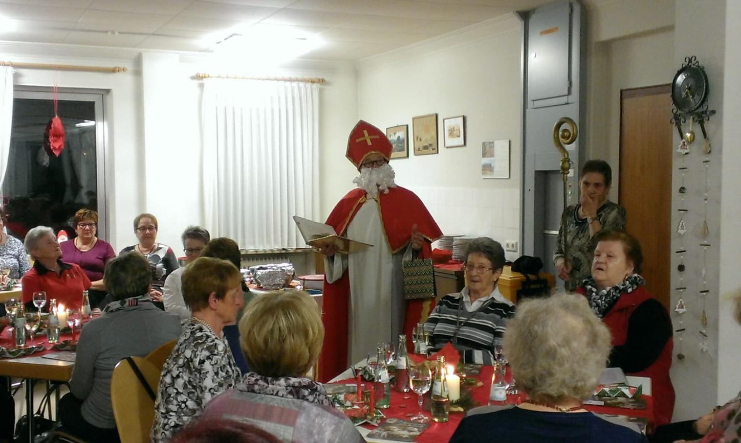 Adventsfeier im Haus der Begegnung