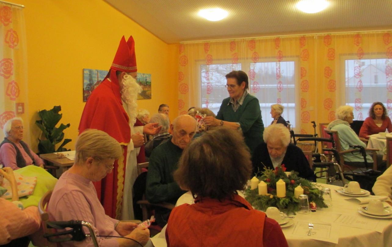 Adventsfeier im Haus Bachtal