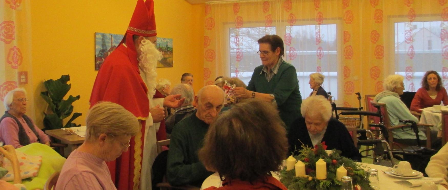 Adventsfeier im Haus Bachtal