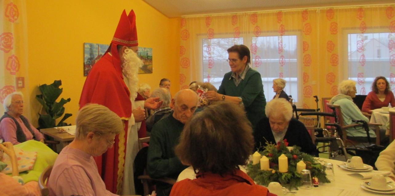 Adventsfeier im Haus Bachtal