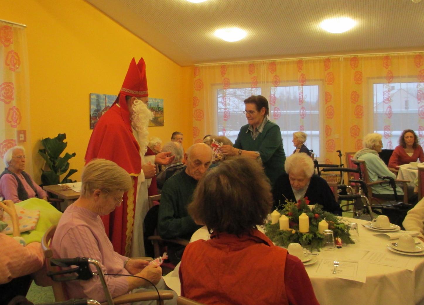 Adventsfeier im Haus Bachtal