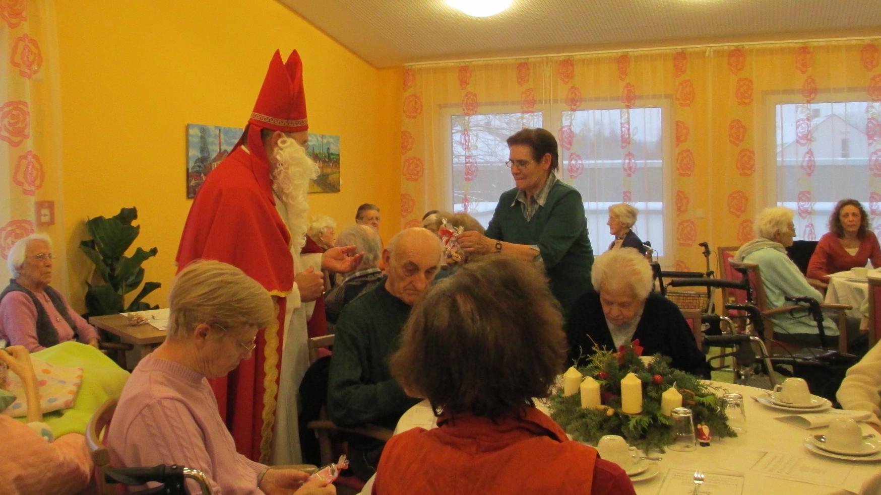 Adventsfeier im Haus Bachtal