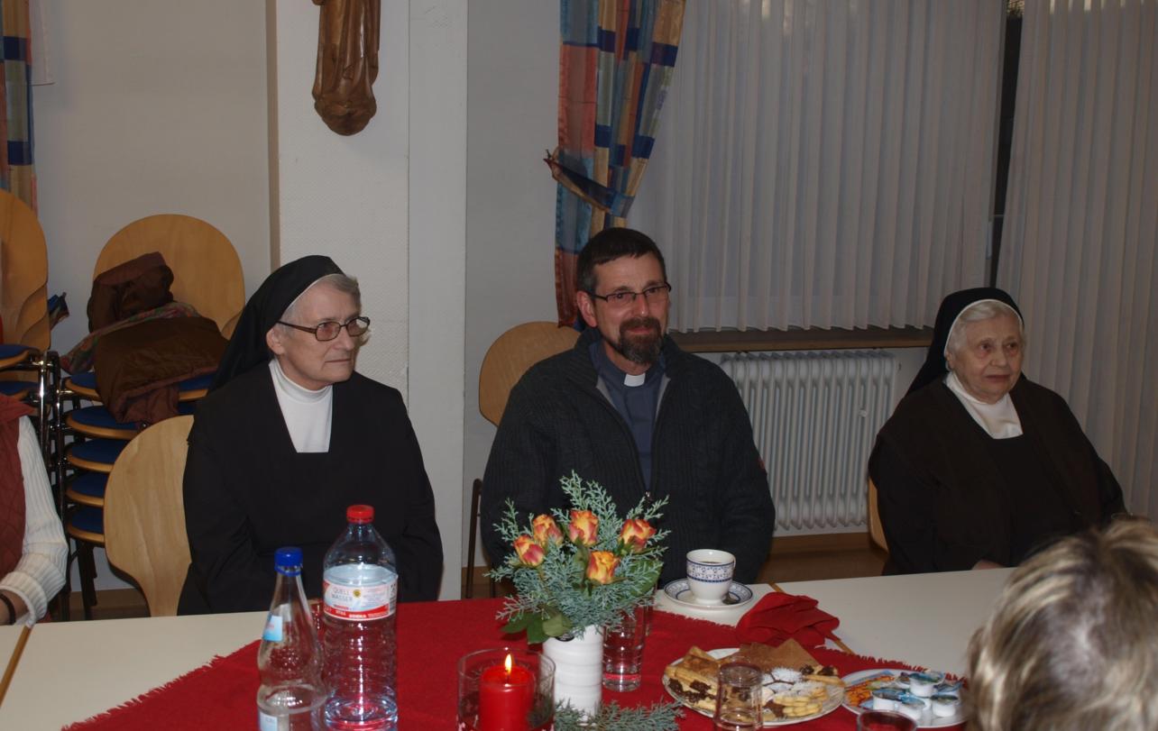 Besuch der Schwestern im Haus der Begegnung