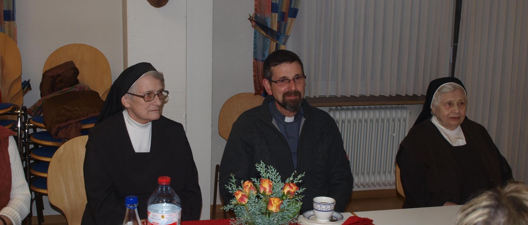 Besuch der Schwestern im Haus der Begegnung