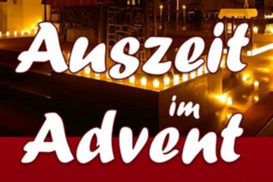 Plakat der Aktion 'Auszeit im Advent' 2025