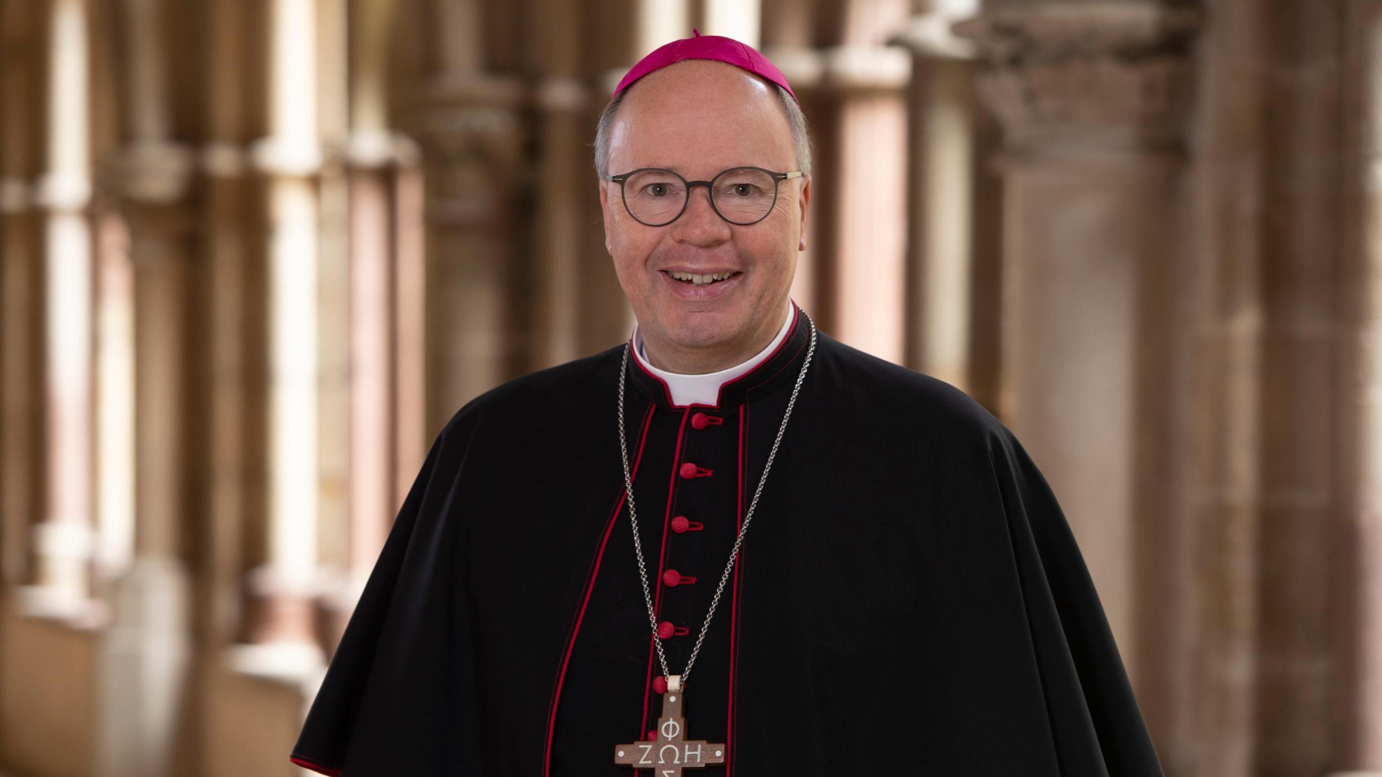 Porträtfoto von Bischof Dr. Stephan Ackermann