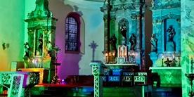 Altar der Pfarrkirche St. Crispinius und St. Crispinianus in Saarlouis-Lisdorf (c) Markus Greiner Altar der Pfarrkirche St. Crispinius und St. Crispinianus in Saarlouis-Lisdorf