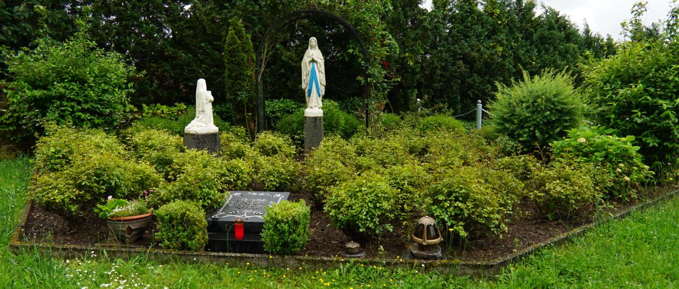Blick auf Madonnen-Statue