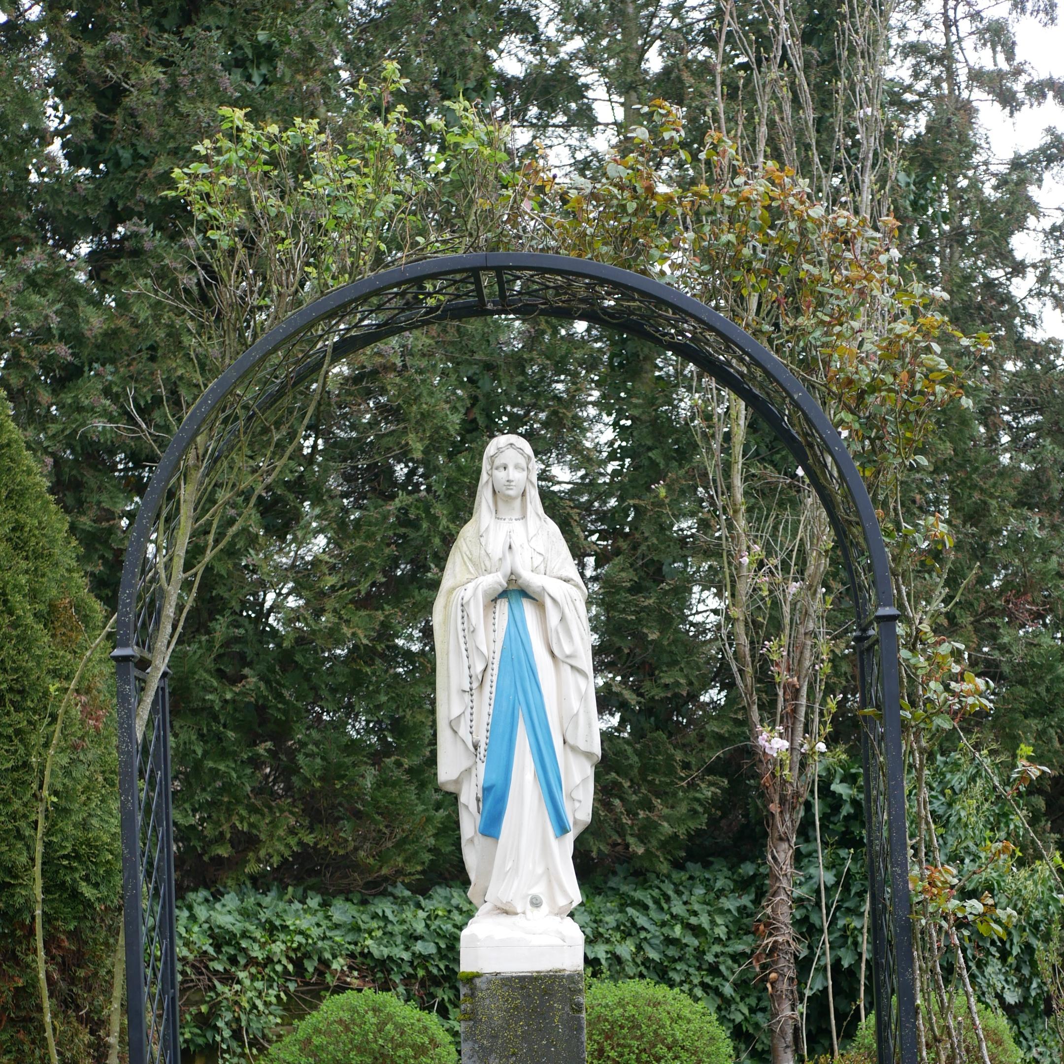 Maria auf dem Friedhof bei St. Martin