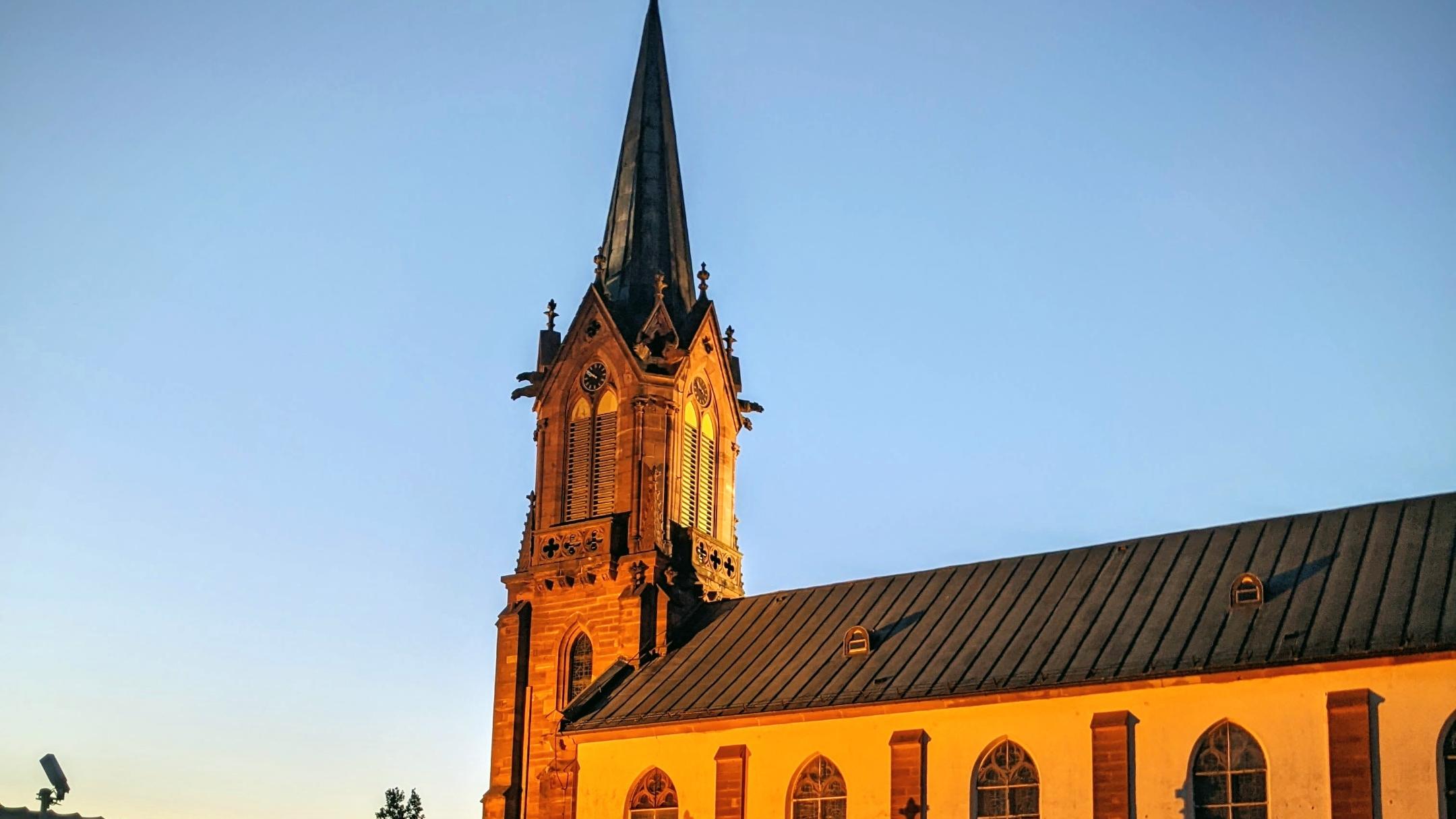 Basilika bei Abenddämmerung