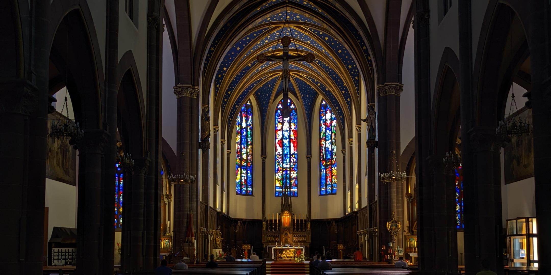 Basilika Innenansicht (c) Lars Felix Reiplinger Basilika Innenansicht