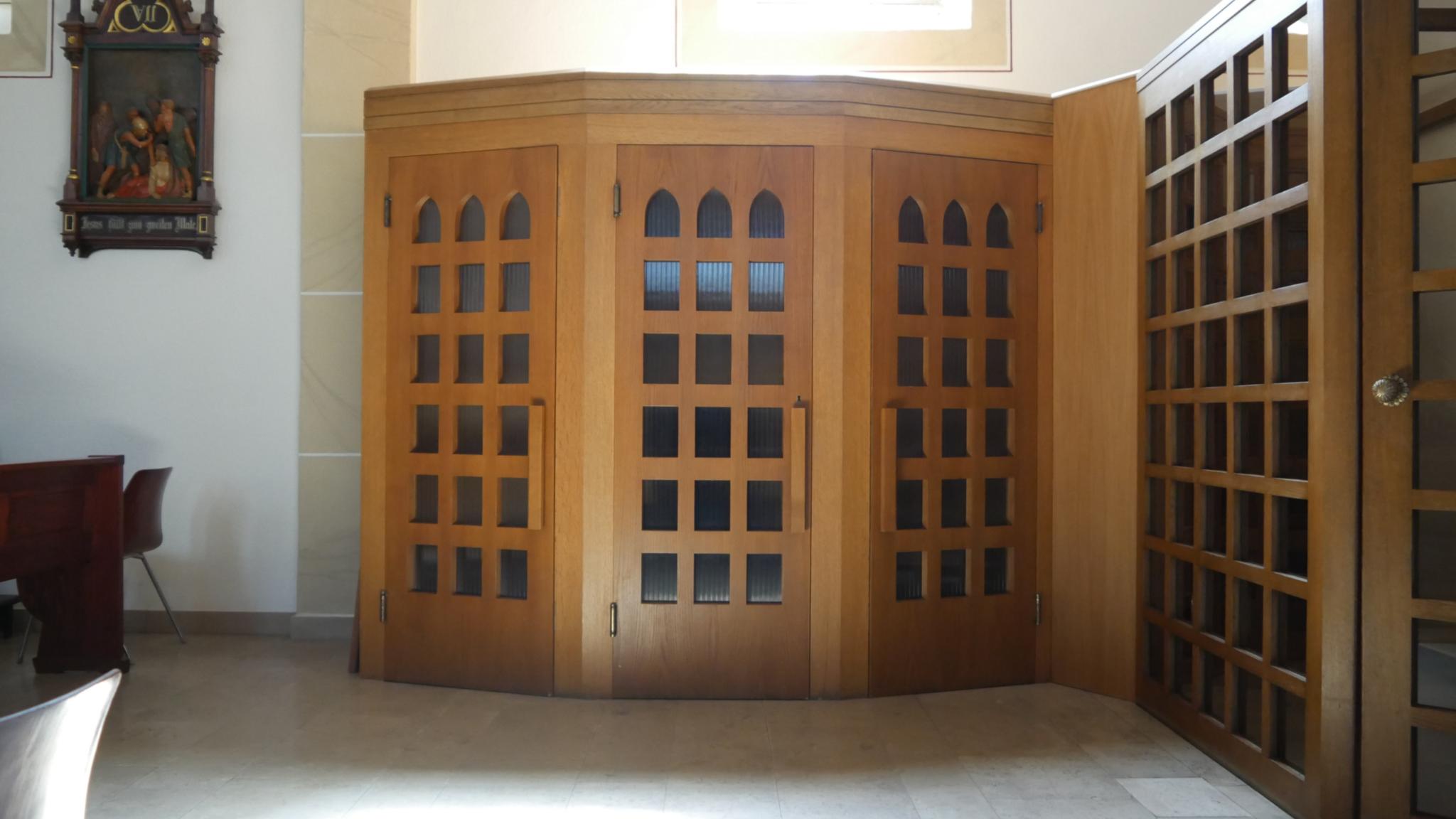 Beichtstuhl in der Kirche St. Josef