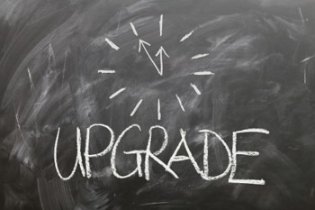 upgrade - Logo